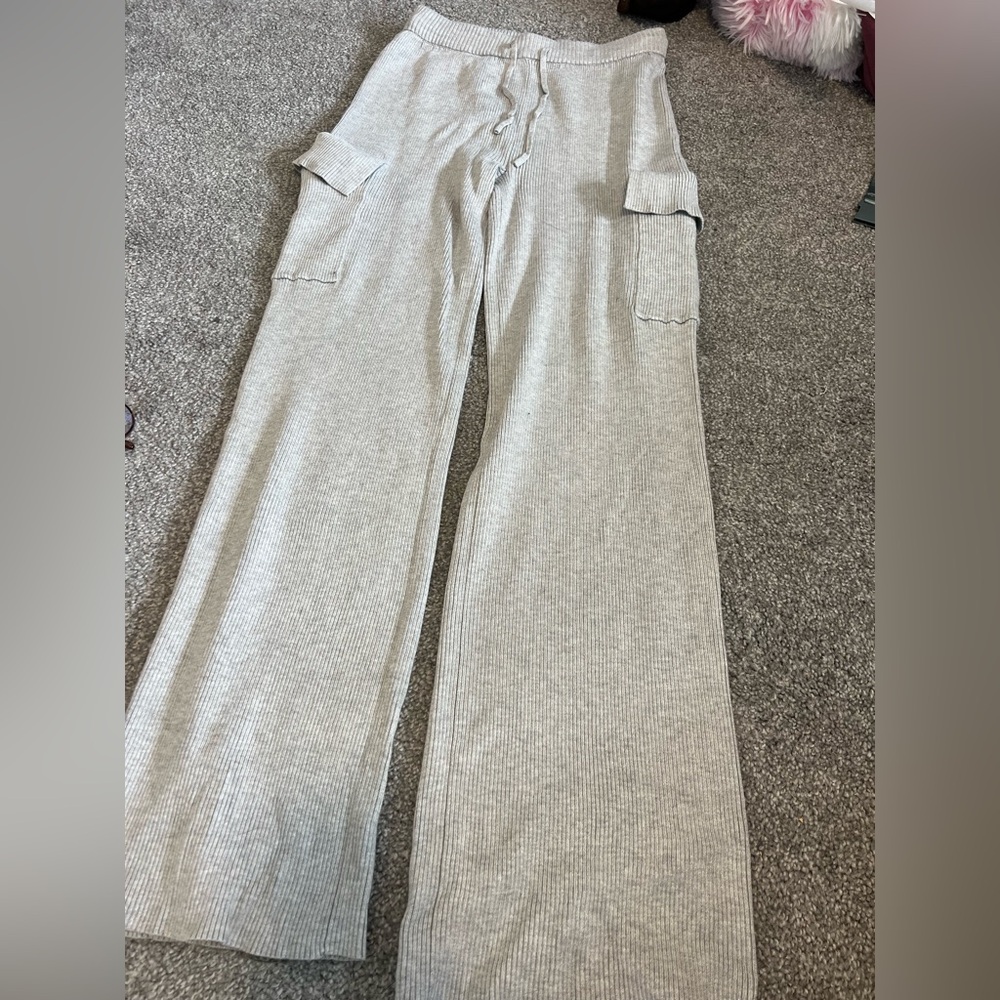 Gray women’s matching set - Picture 7 of 7
